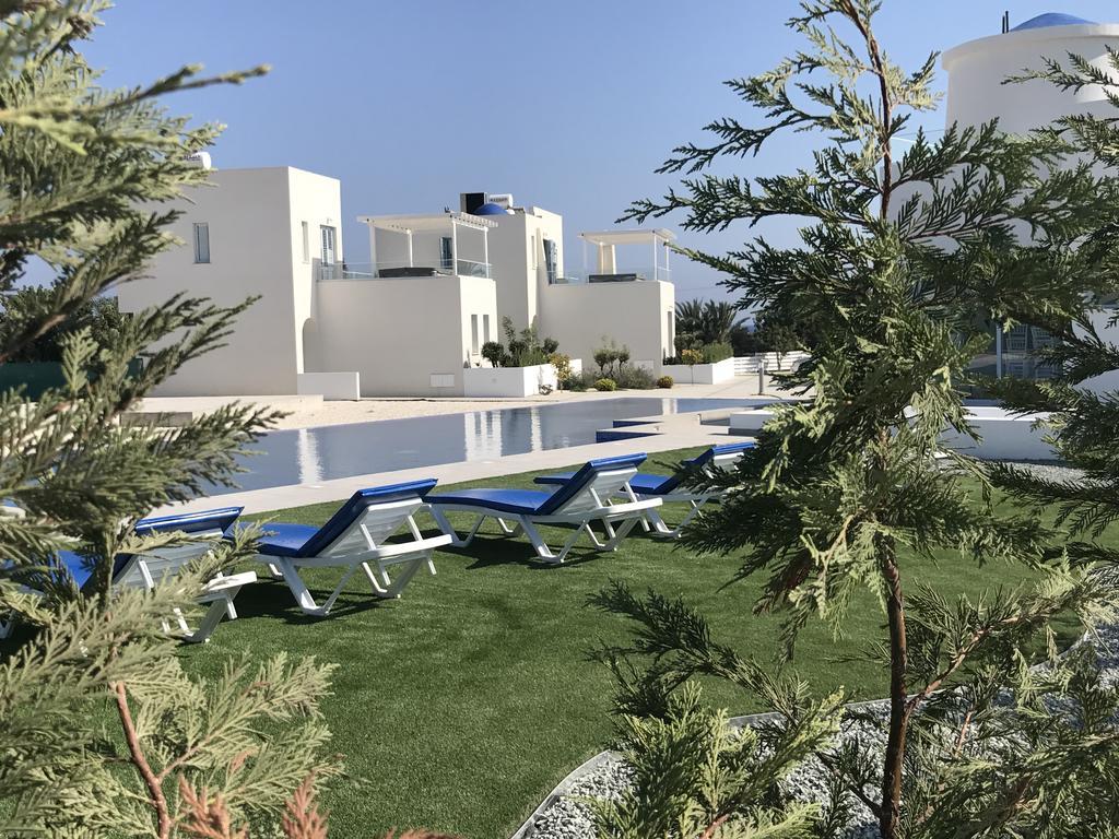Wavebreeze Villas Paphos Exterior foto