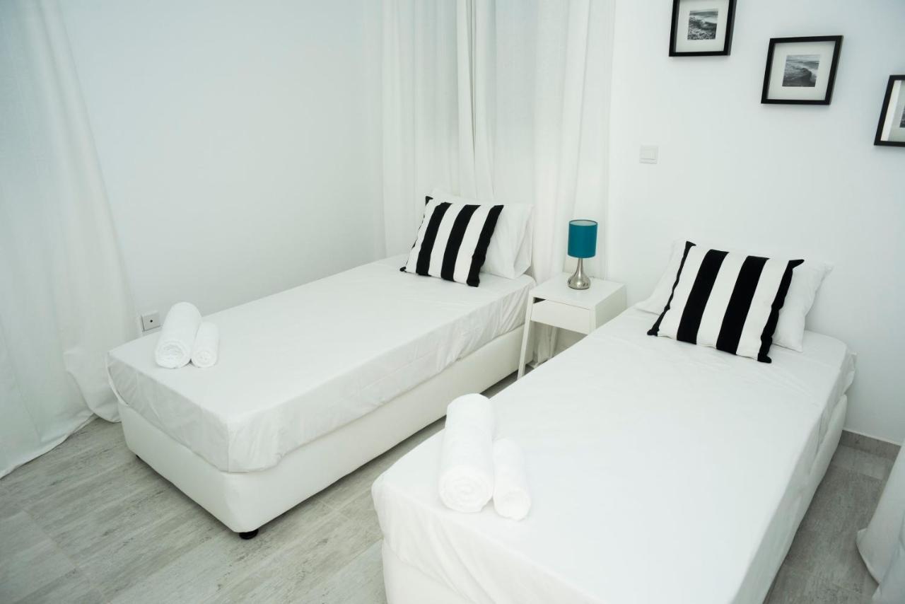 Wavebreeze Villas Paphos Exterior foto